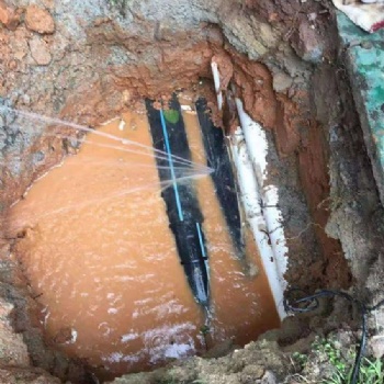 埋地管道漏水怎么辦？？