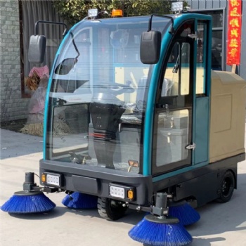 全封閉掃地車新能源多功能環(huán)保車電動駕駛式清潔車