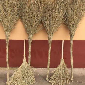 清愛(ài)手工編織竹枝掃把