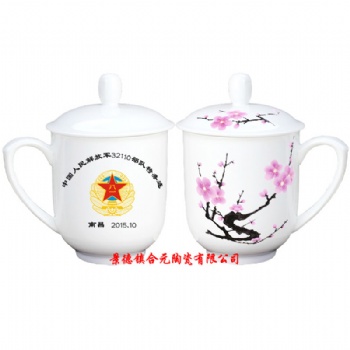 定做戰(zhàn)友聚會紀(jì)念茶杯 陶瓷茶杯批發(fā)廠家