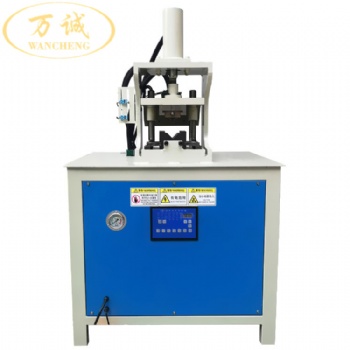佛山萬(wàn)誠(chéng)高速液壓沖孔機(jī) 鍍鋅方管沖V口45度沖角機(jī) 折90度一次成型角度機(jī)