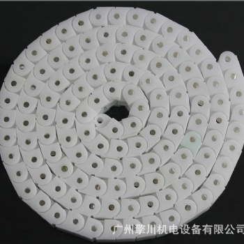 白色尼龍輸送鏈條機(jī)床滾子鏈插件線尼龍傳動鏈生產(chǎn)線鏈條加工定制