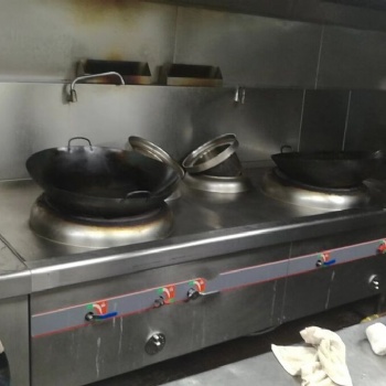 廣州雍隆酒店餐廳廚房設(shè)備大鍋灶維修小炒灶蒸飯柜檢修