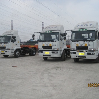 佛山九江港拖車 九江拖車 自營車隊(duì)報(bào)關(guān)行 進(jìn)出口報(bào)關(guān)服務(wù) 港口服務(wù)