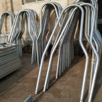 奶牛自由臥欄 牛臥床 生產(chǎn)廠家