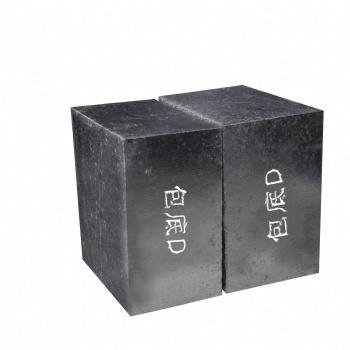 河南建華耐材耐材生產(chǎn)各種高鋁磚，粘土磚，保溫磚，鎂碳磚等耐火制品