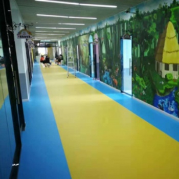 商超連鎖石塑地板廠家地板安裝施工隊(duì)信譽(yù)**