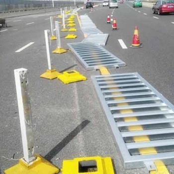 深圳道路改造工程項(xiàng)目 馬路中間隔離欄桿 深標(biāo)3市政護(hù)欄