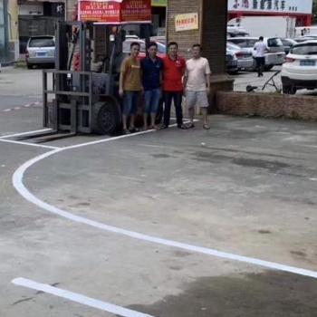 深圳龍華東莞坂田石巖會(huì)開叉車的怎么報(bào)考叉車司機(jī)證和行車Q4證啊