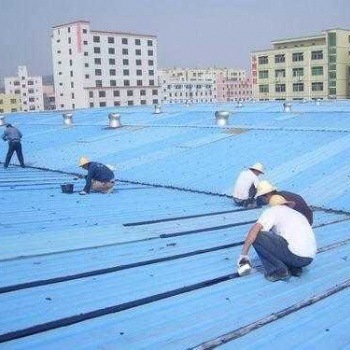 平洲鎮(zhèn)廠房彩鋼瓦防水補漏誠信團隊找準宏勝建筑公司