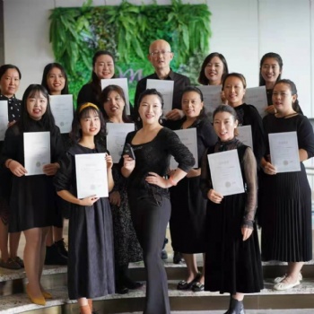 上?；ǖ旯ぷ魇遗嘤枌W校幫助0基礎0經驗花店一站扶持包學會
