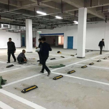 重慶熱熔劃線公司，停車位劃線，道路劃線，廠區劃線。