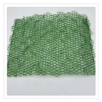 公路邊坡護(hù)坡綠化使用三維植被網(wǎng)