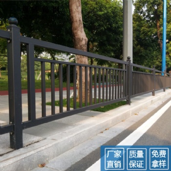 肇慶公路防護(hù)欄價格 清遠(yuǎn)市區(qū)道路隔離欄桿 市政護(hù)欄廠家批發(fā)