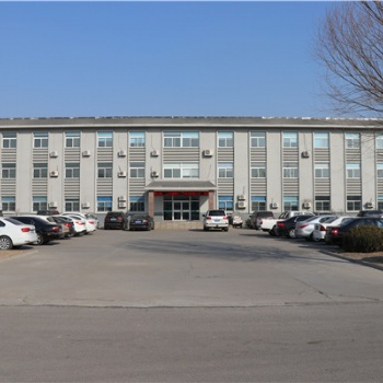 垃圾填埋場HDPE土工膜、長絲土工布、三維復(fù)合排水網(wǎng)家門口的生產(chǎn)廠家