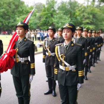 國旗護(hù)衛(wèi)隊實(shí)訓(xùn)服作訓(xùn)服儀仗隊服禮賓服作戰(zhàn)服軍訓(xùn)服搶刀道具